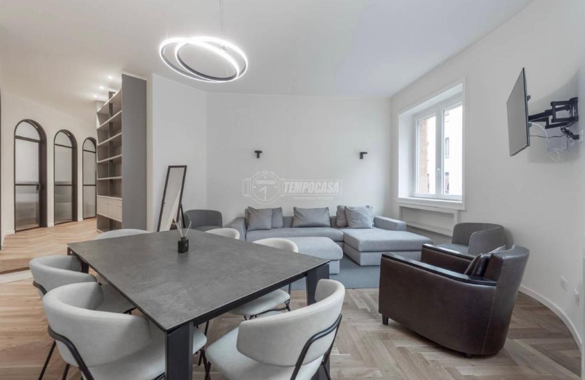 Milano: Bellissimo Appartamento In Pieno Centro Exterior photo